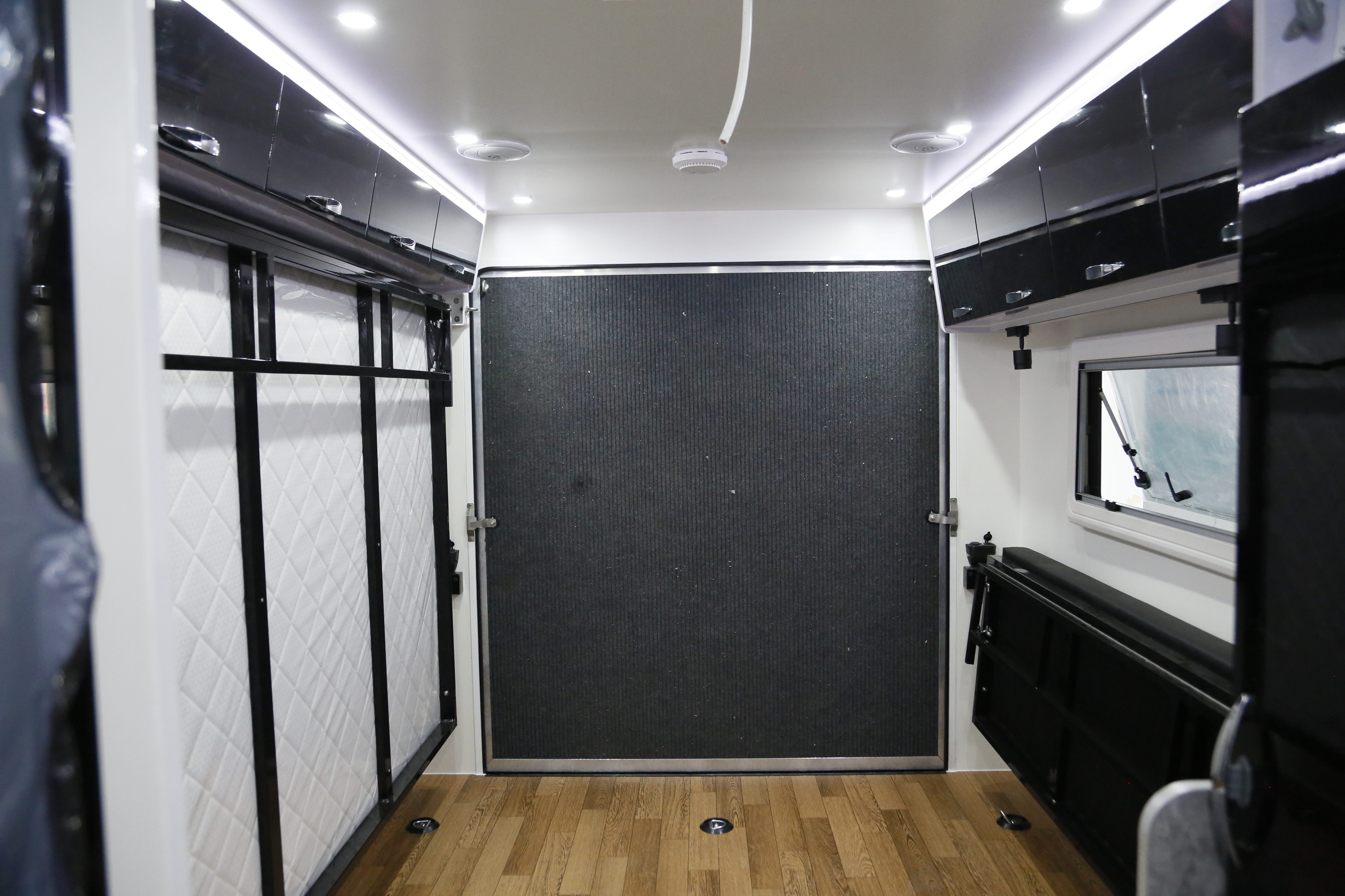 Off-Road Camper Trailer with F - огляд і ціна Outdoor Camping Australia